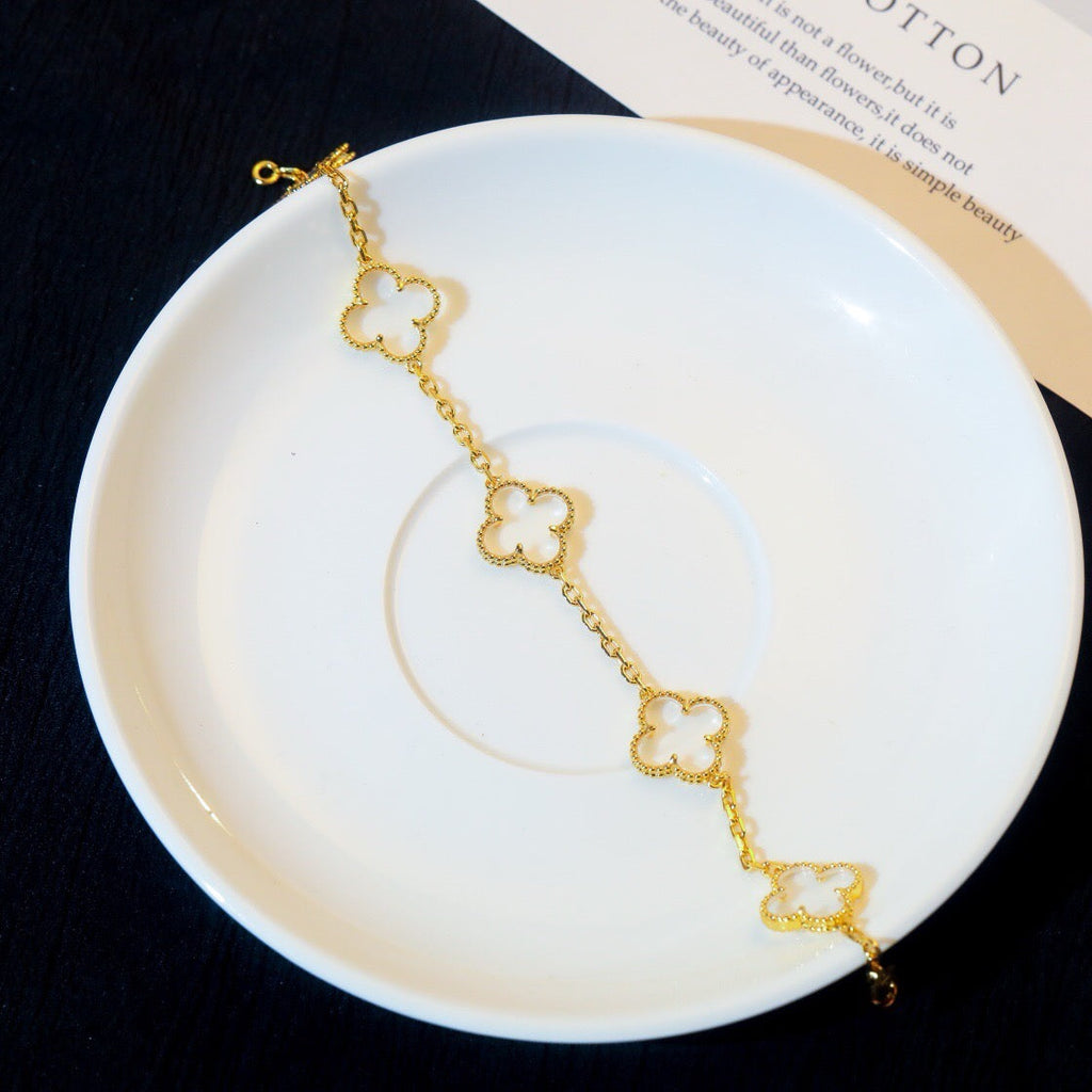 [Lumi Jewels]CLOVER 5 MOTIF ROCK CRYSTAL BRACELET