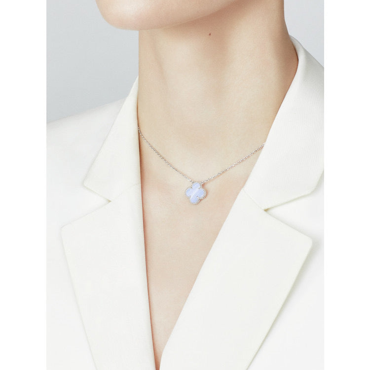 [Lumi Jewels]CLOVER 15MM BLUE CHALCEDONY NECKLACE SILVER