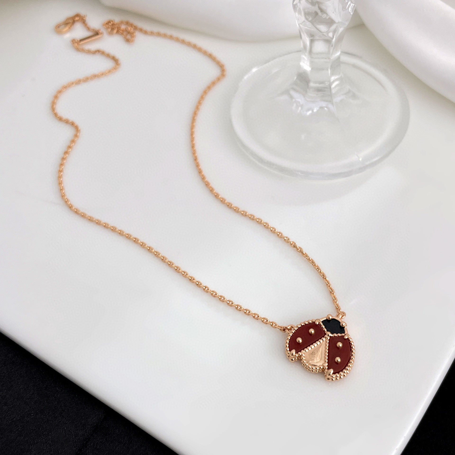 [Lumi Jewels]LUCKY  CARNELIANS LADYBUG NECKLACE