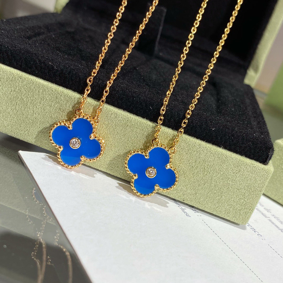 [Lumi Jewels]CLOVER 15MM DIAMOND AND BLUE AGATE NECKLACE