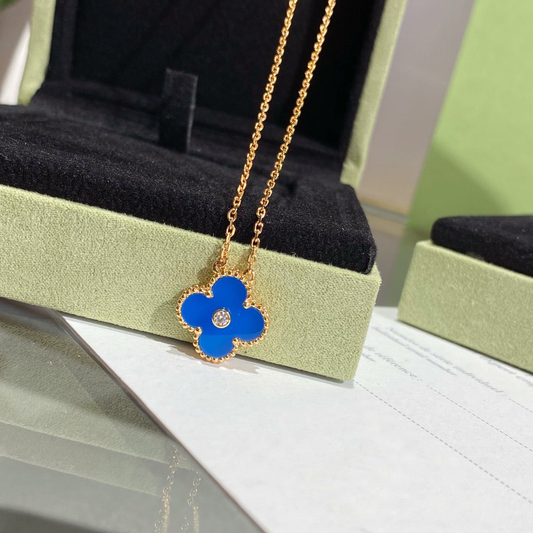 [Lumi Jewels]CLOVER 15MM DIAMOND AND BLUE AGATE NECKLACE