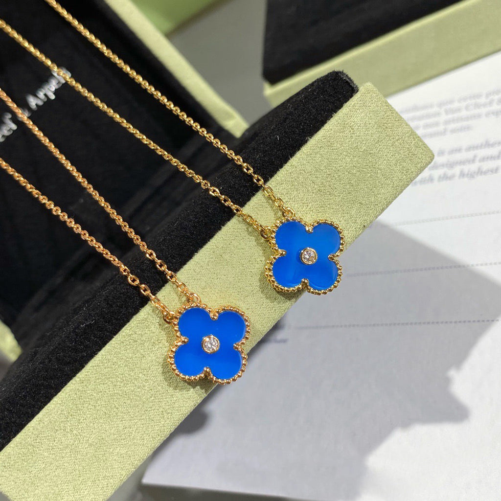 [Lumi Jewels]CLOVER 15MM DIAMOND AND BLUE AGATE NECKLACE