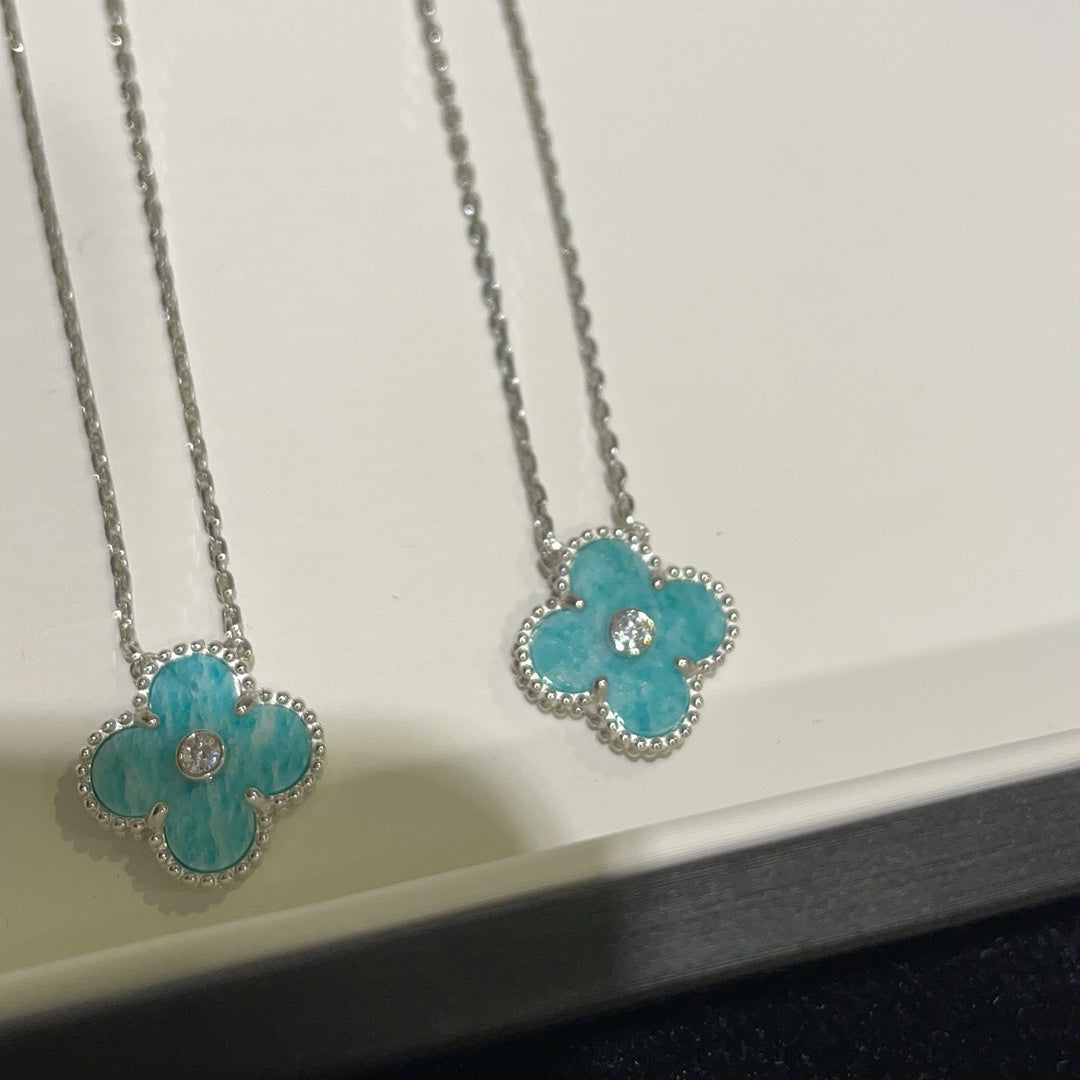 [Lumi Jewels]CLOVER 15MM DIAMOND SVRES PORCELAIN  NECKLACE SILVER