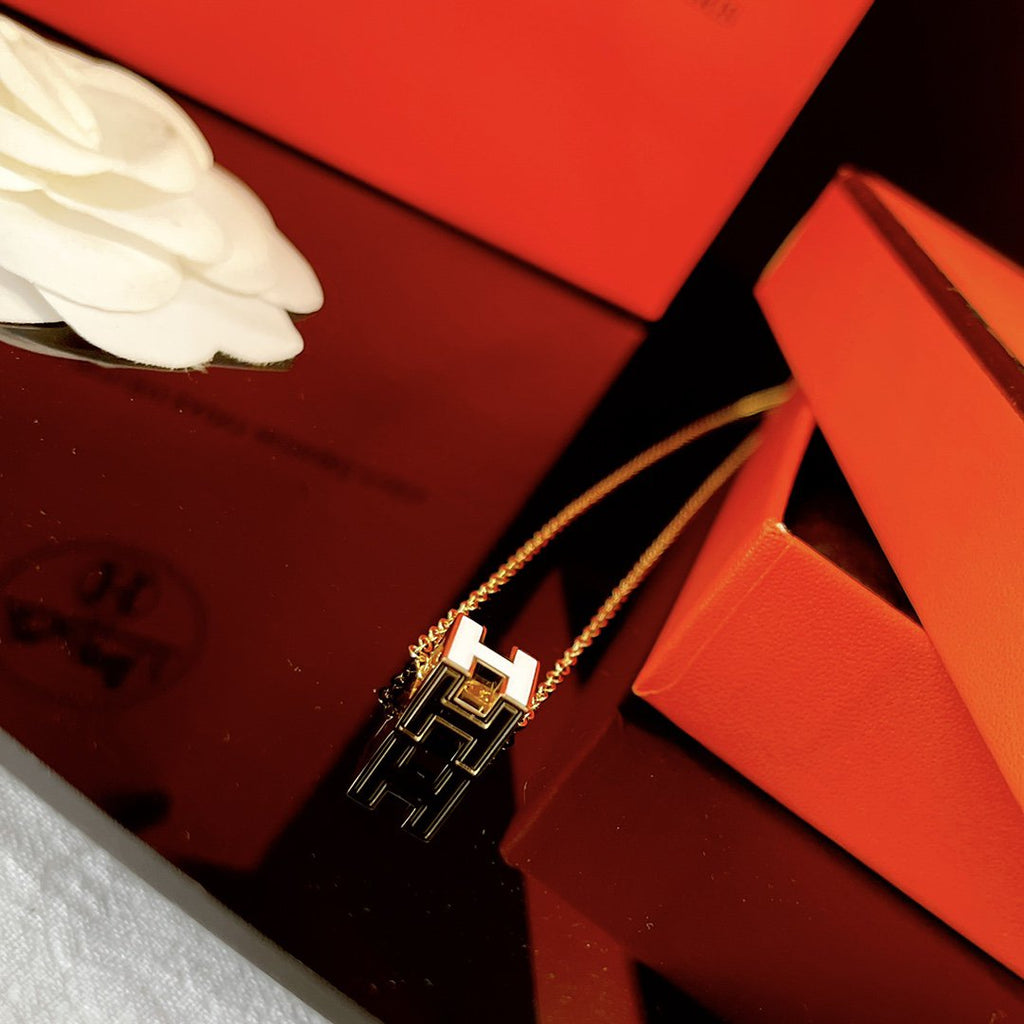 [Lumi Jewels]H WHITE SQUARE GOLD NECKLACE