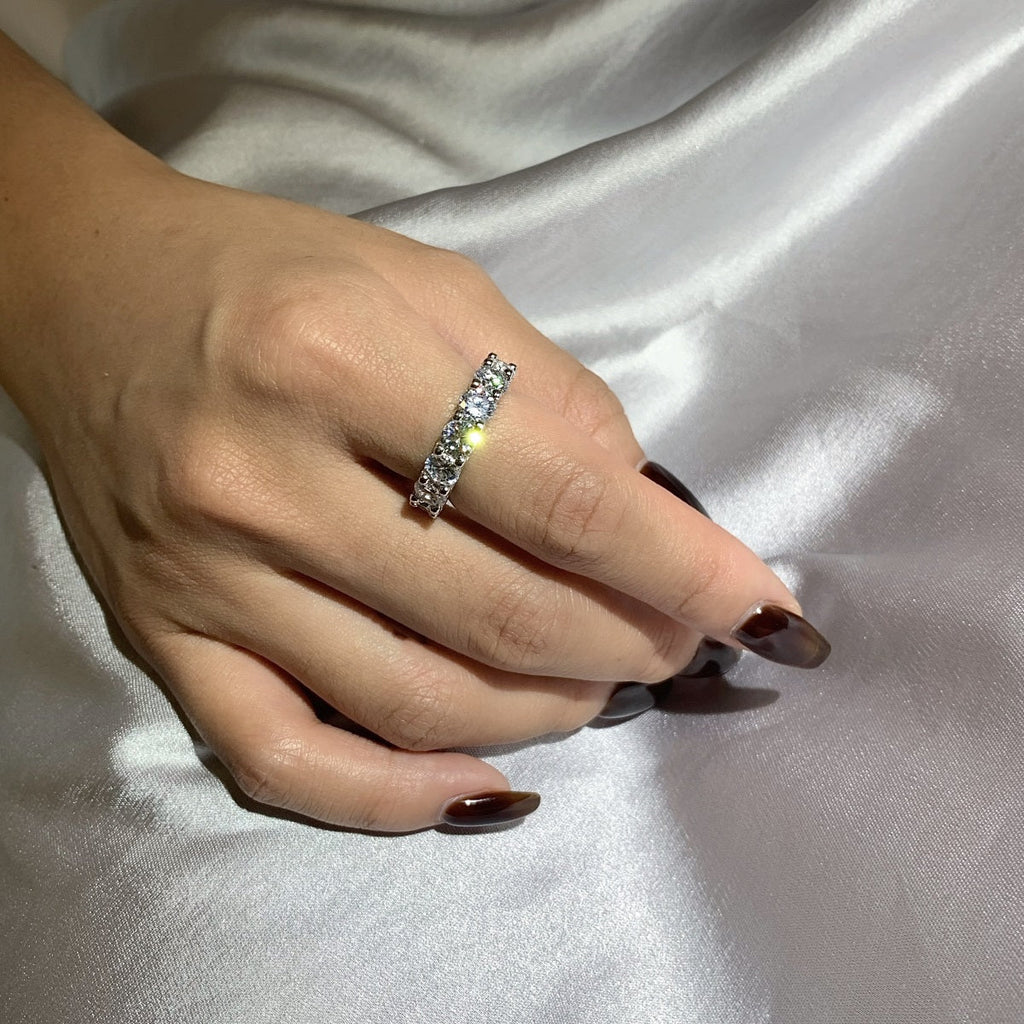 [Lumi Jewels]Gorgeous Round Cut Tennis Ring