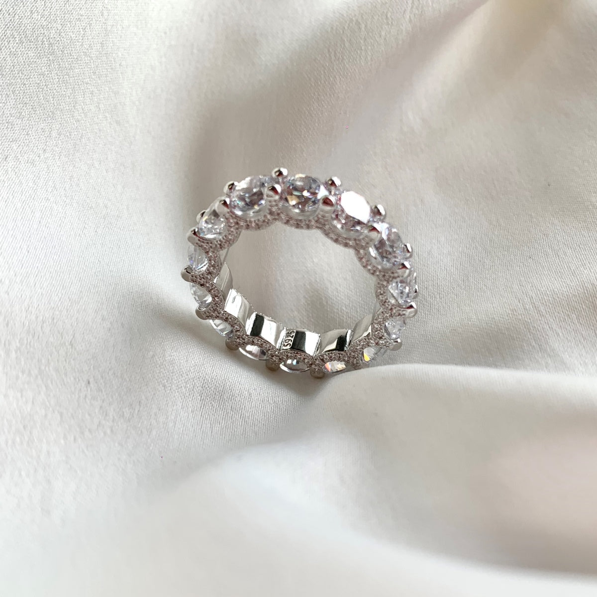 [Lumi Jewels]Gorgeous Round Cut Tennis Ring