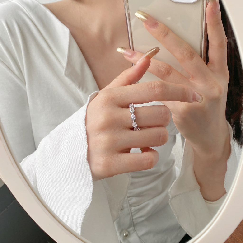 [Lumi Jewels]Exquisite Pear Cut Tennis Ring