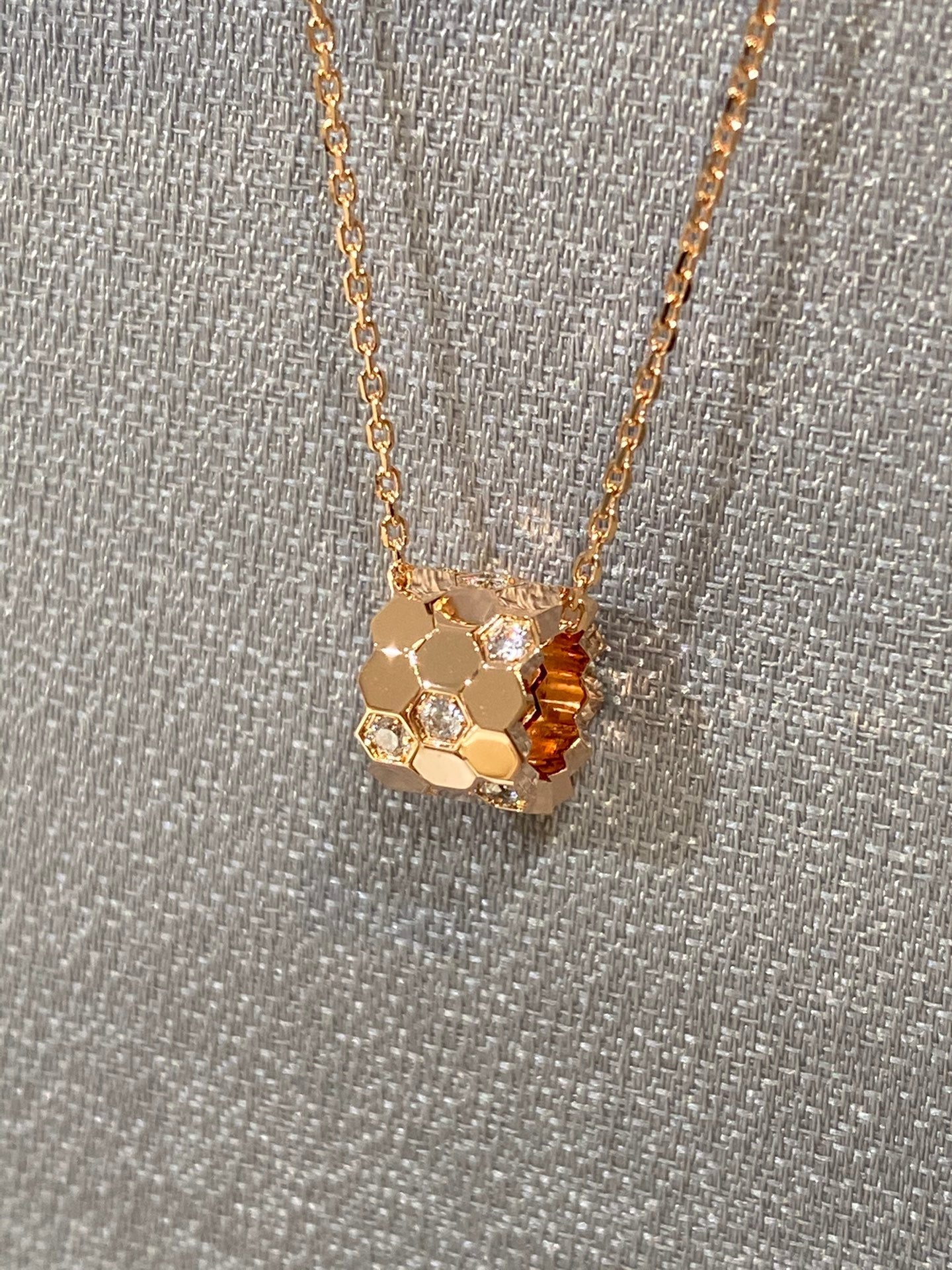 [Lumi Jewels]BEE LOVE DIAMOND NECKLACE