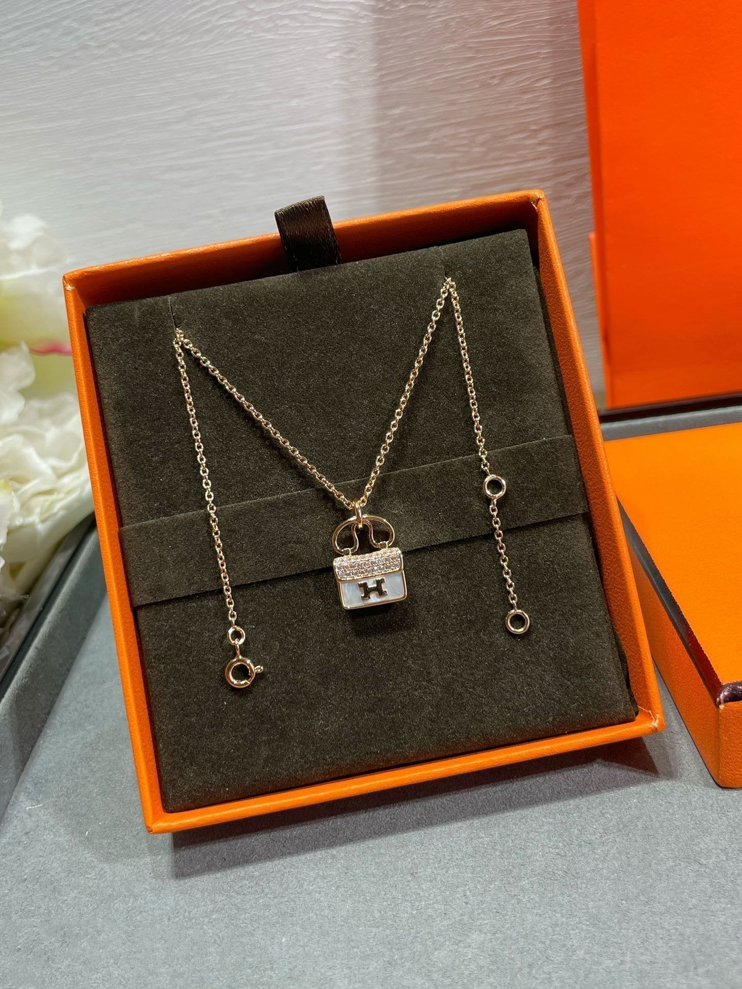 [Lumi Jewels]H CIRCE MOISSANITE PENDANT NECKLACE GOLD