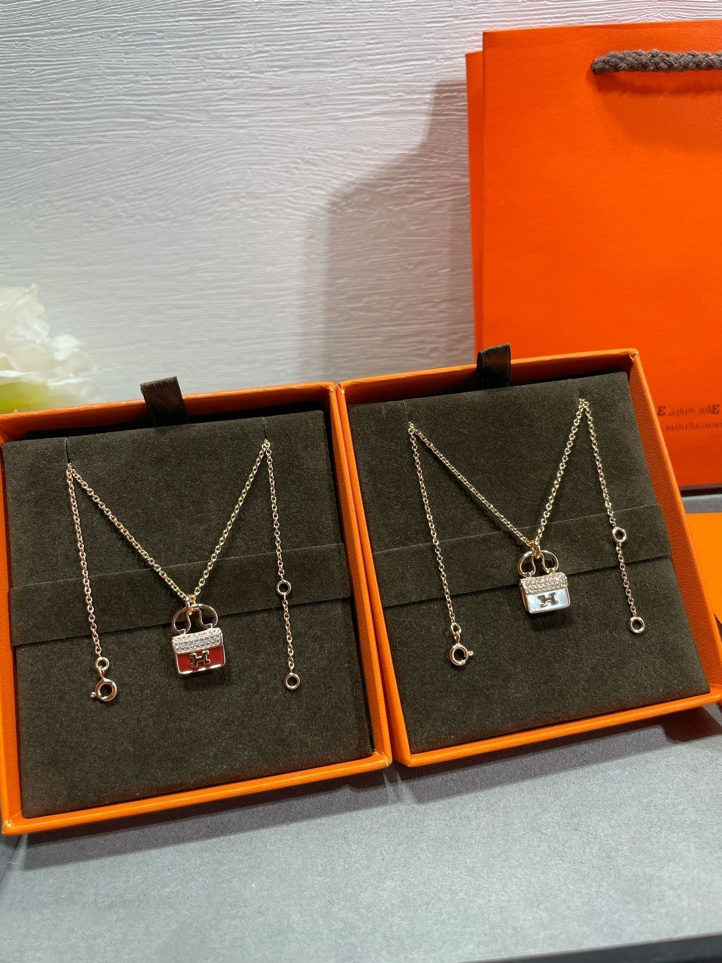 [Lumi Jewels]H CIRCE MOISSANITE PENDANT NECKLACE GOLD