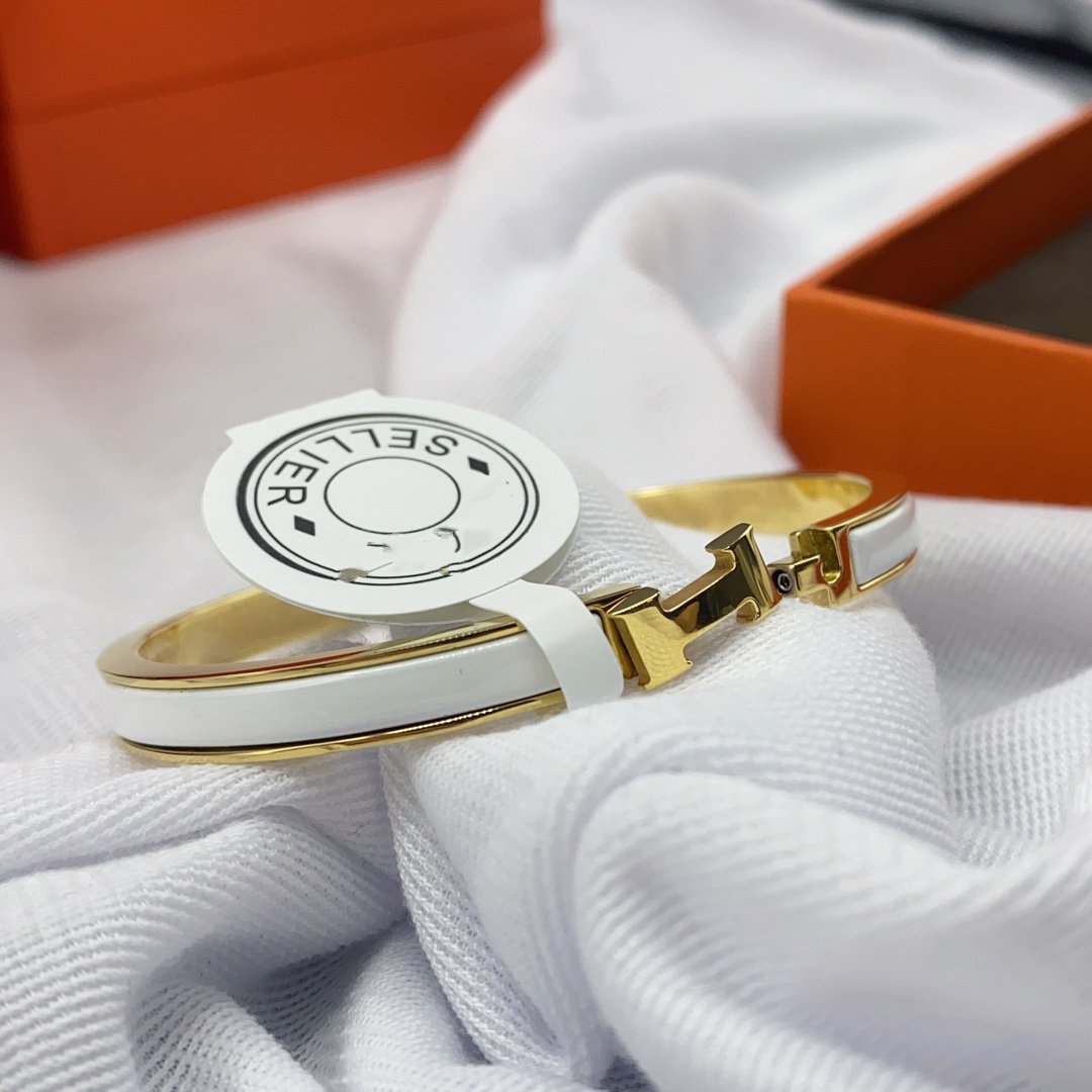 [Lumi Jewels]CLASSIC HM CLIC WHITE 8MM ENAMEL BRACELET