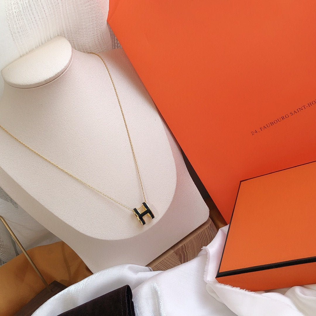 [Lumi Jewels]HM CLIC BLACK ENAMEL GOLD NECKLACE