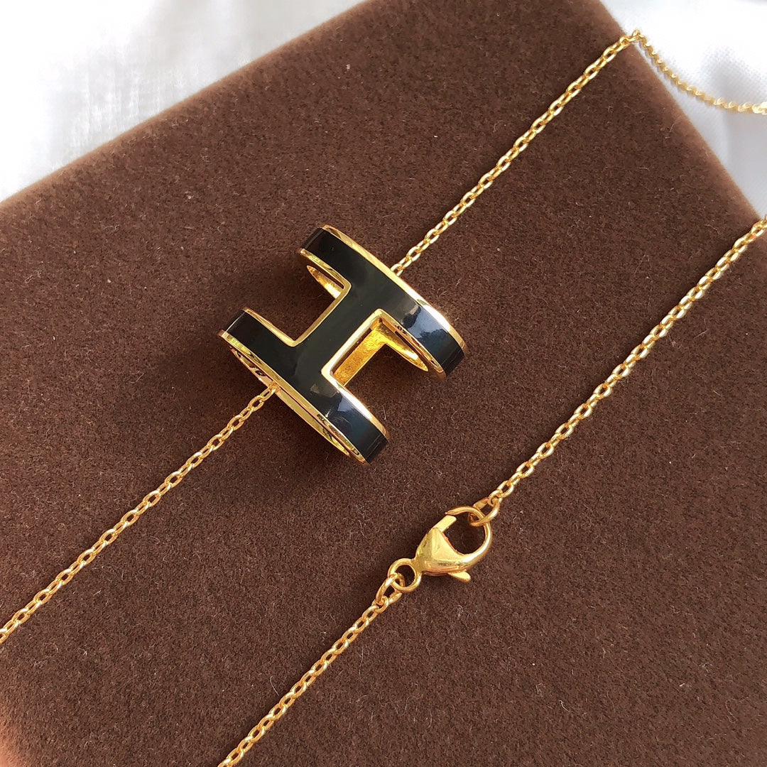 [Lumi Jewels]HM CLIC BLACK ENAMEL GOLD NECKLACE