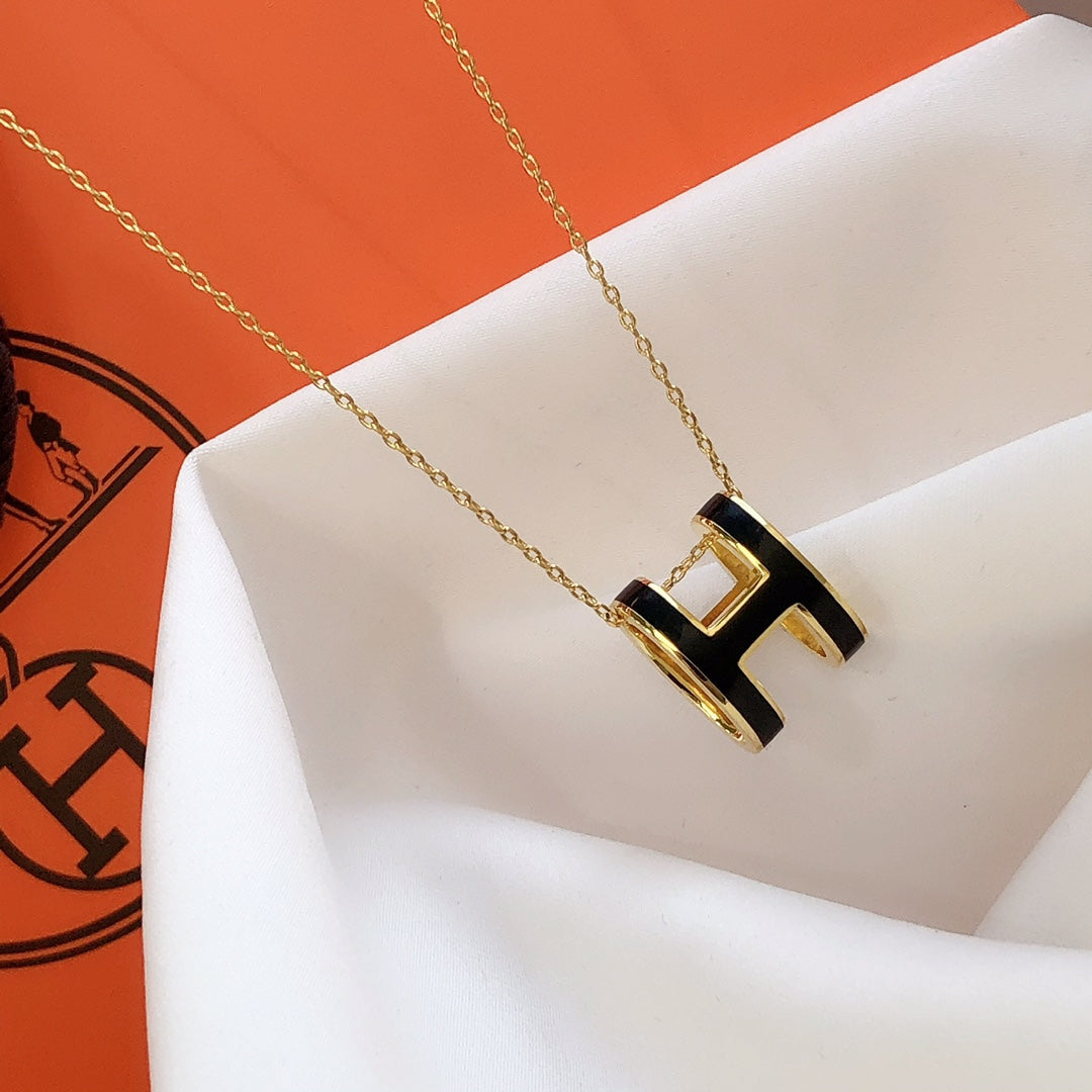 [Lumi Jewels]HM CLIC BLACK ENAMEL GOLD NECKLACE