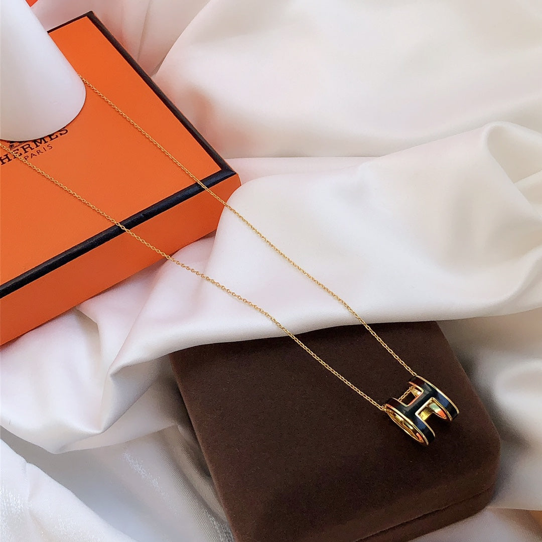 [Lumi Jewels]HM CLIC BLACK ENAMEL GOLD NECKLACE