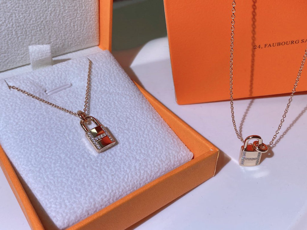 [Lumi Jewels]HM ADVANCED NICHE LOCK HEAD NECKLACE DIAMONDS