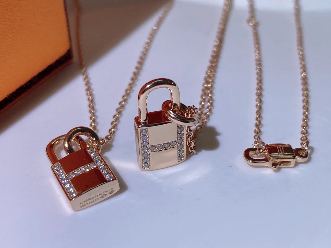[Lumi Jewels]HM ADVANCED NICHE LOCK HEAD NECKLACE DIAMONDS