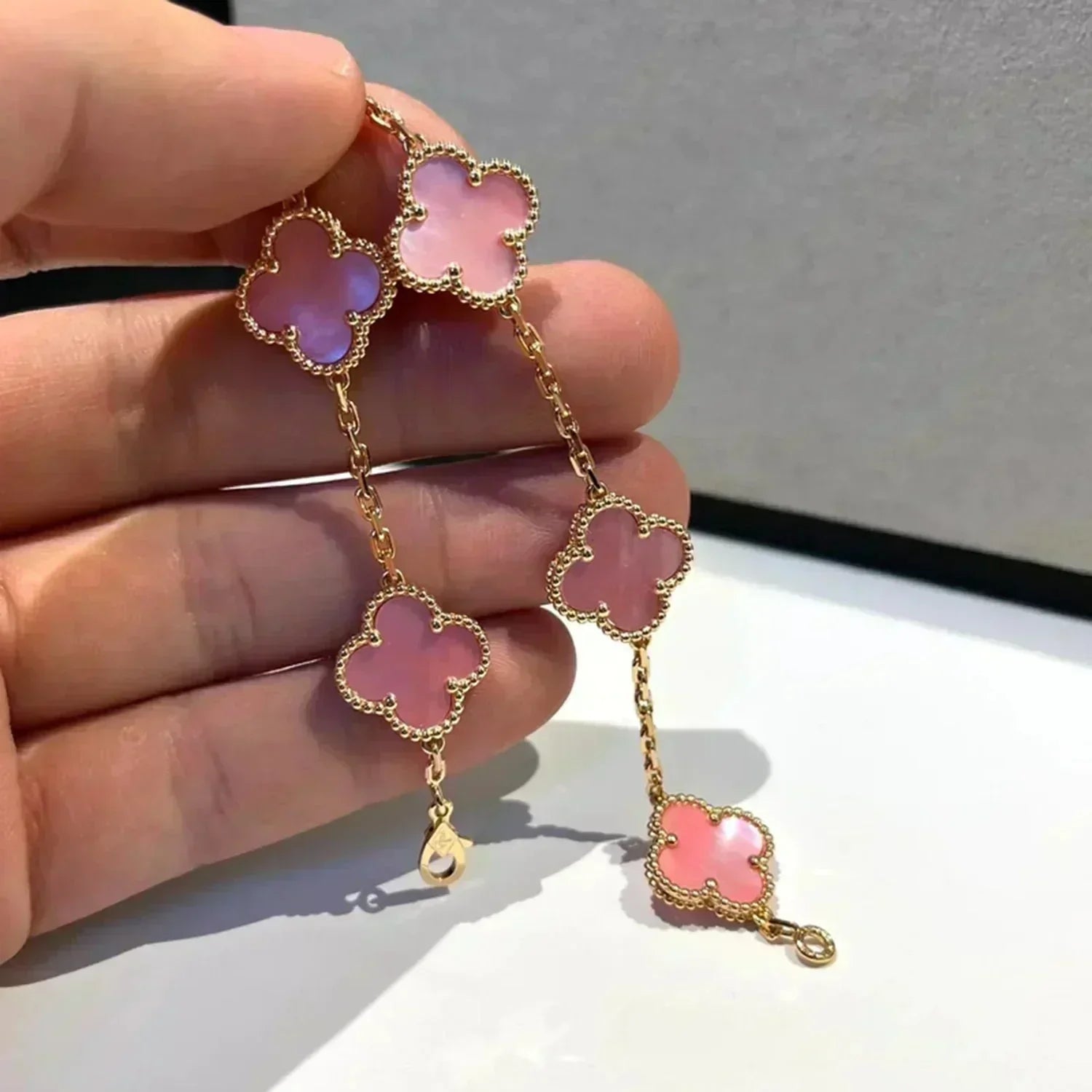 [Lumi Jewels] CLOVER 5 MOTIFS  PINK MOP BRACELET COLLECTION