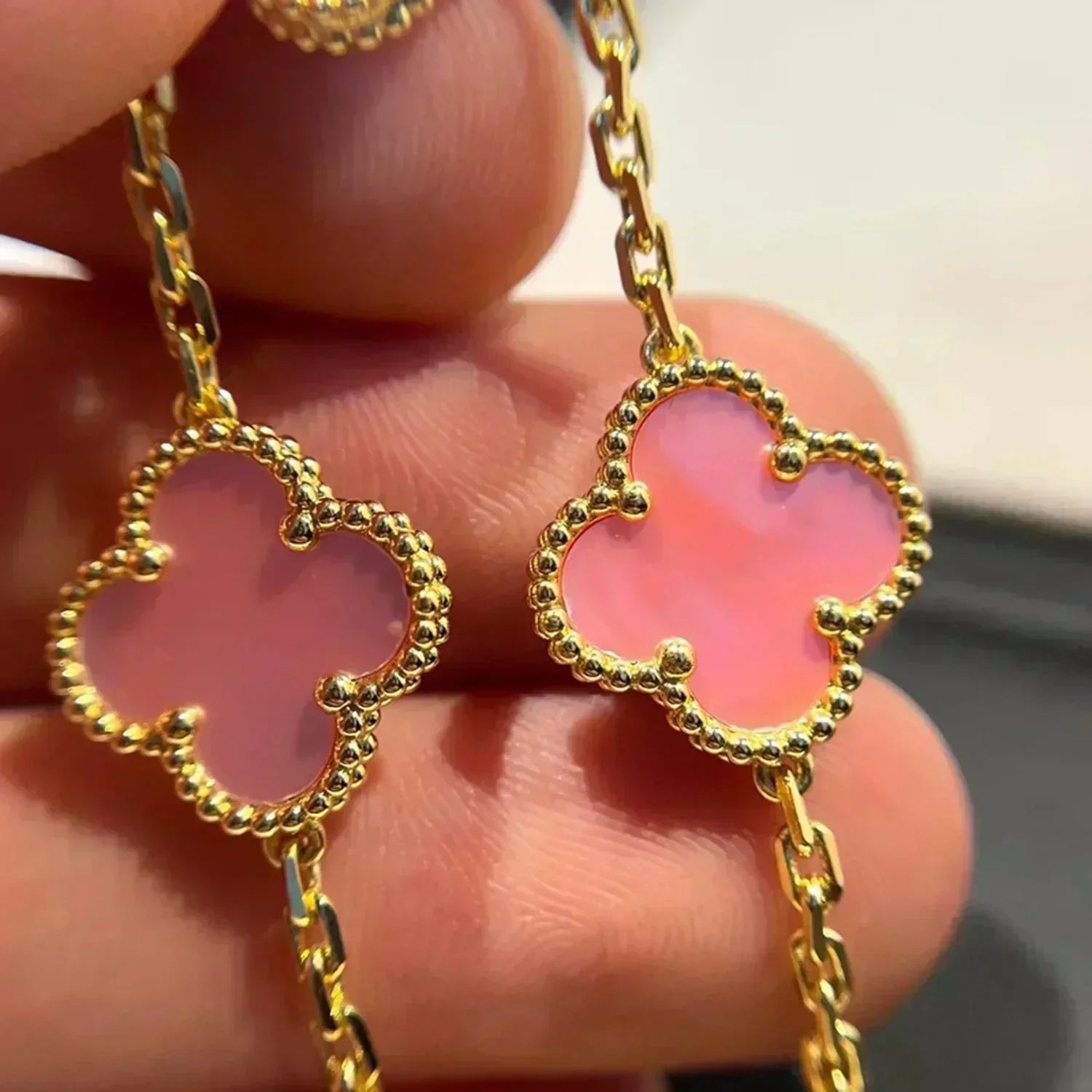 [Lumi Jewels] CLOVER 5 MOTIFS  PINK MOP BRACELET COLLECTION