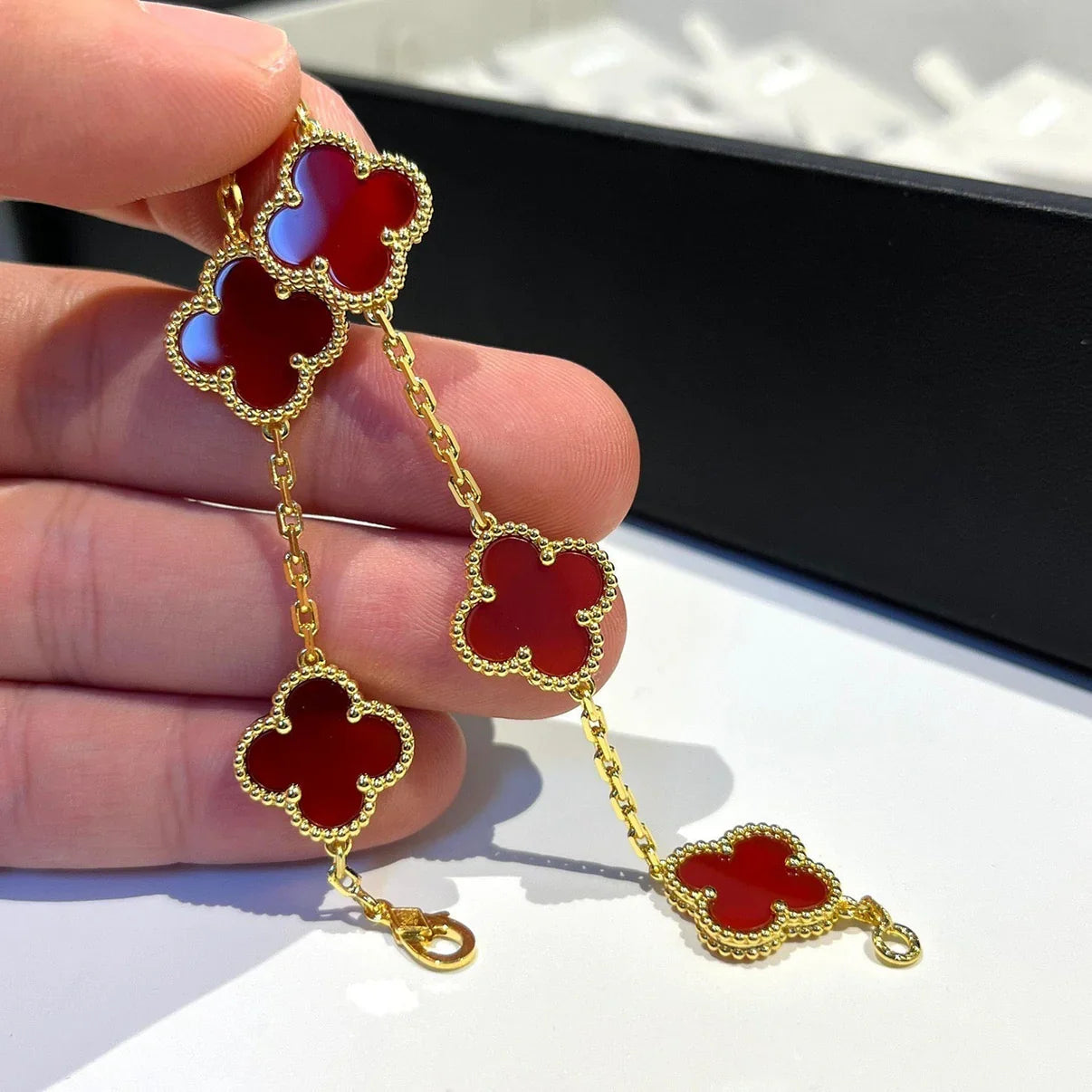 [Lumi Jewels] CLOVER 5 MOTIF RED CORNELIAN BRACELET COLLECTION