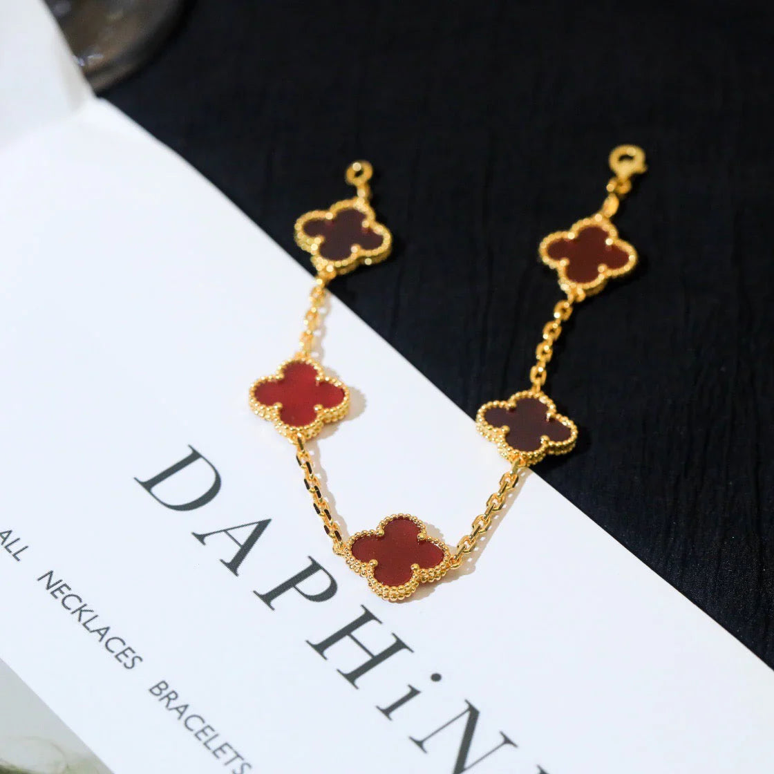[Lumi Jewels] CLOVER 5 MOTIF RED CORNELIAN BRACELET COLLECTION