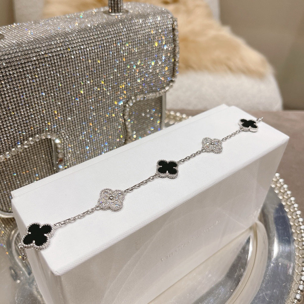 [Lumi Jewels] CLOVER 5 MOTIF ONYXS BRACELET COLLECTION