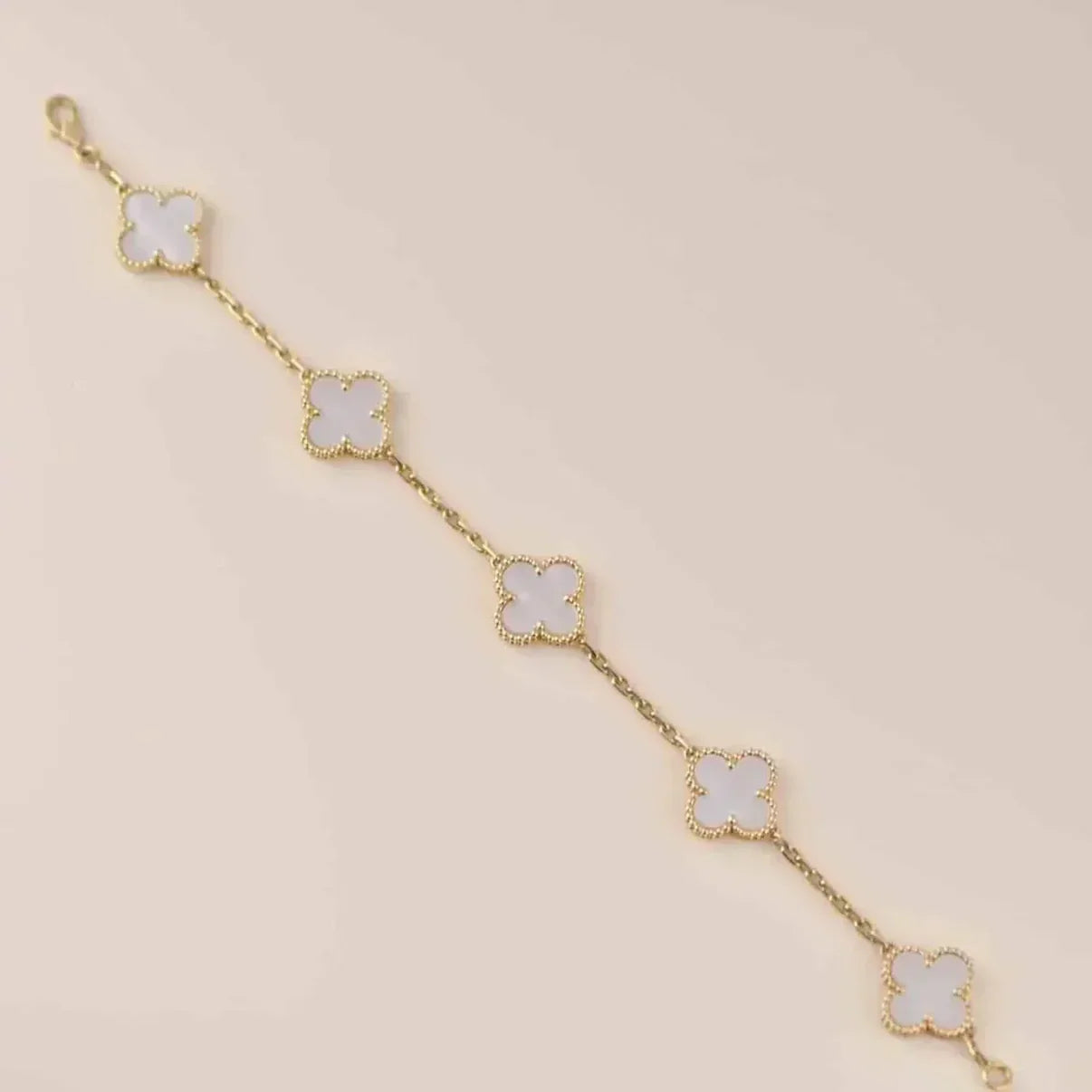[Lumi Jewels]CLOVER WHITE PEARL MOP 5 MOTIF BRACELET COLLECTION