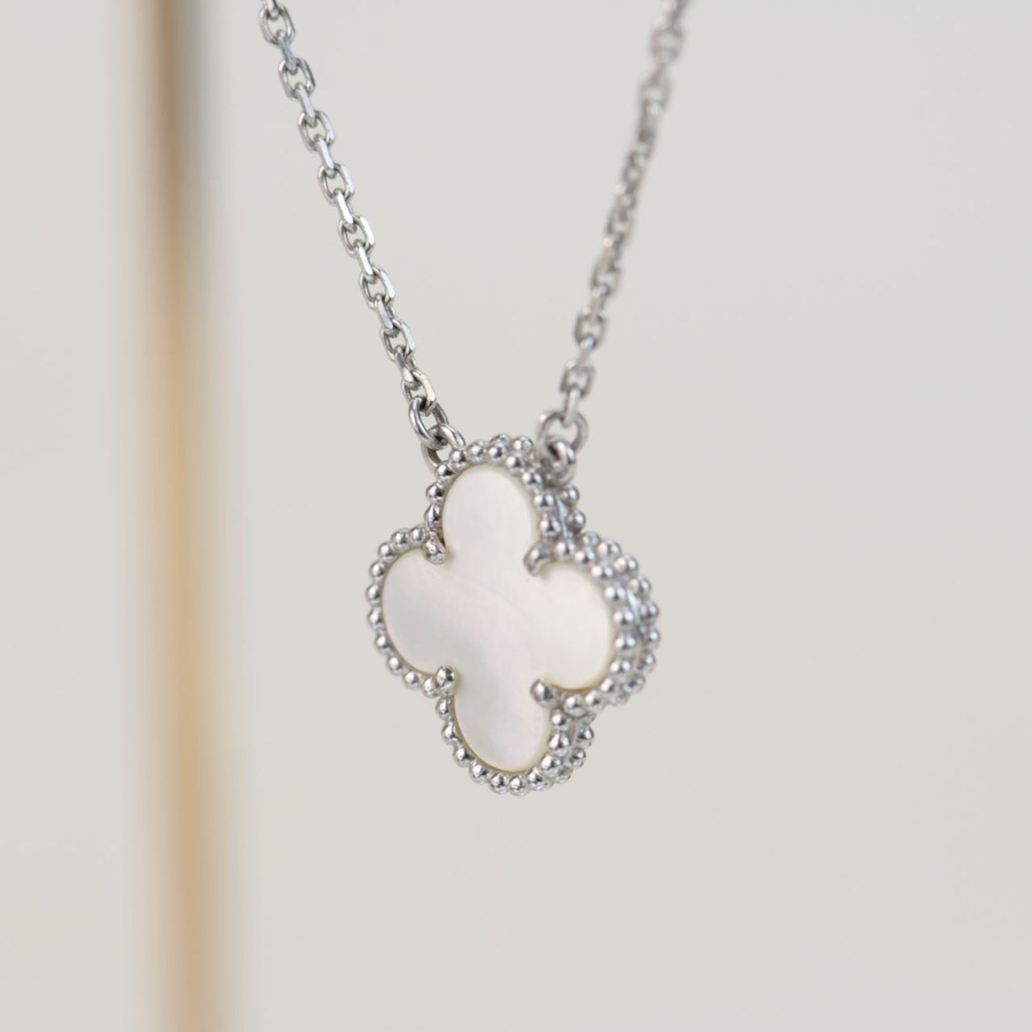 [Lumi Jewels]CLOVER  15MM WHITE MOTHER-OF-PEARL SILVER