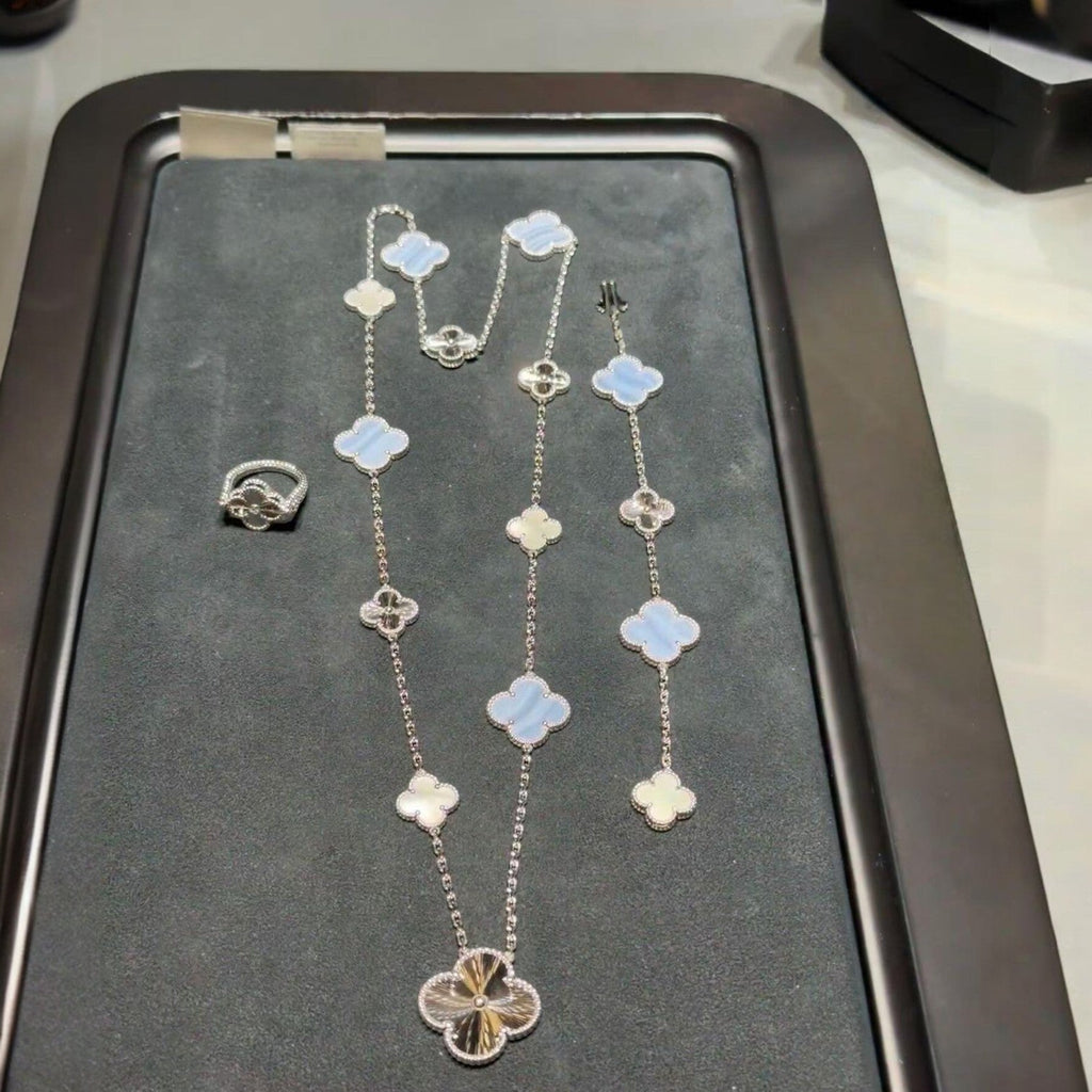[Lumi Jewels]DETACHABLE CLOVER 15(11+4) FLOWER SILVER NECKLACE SET