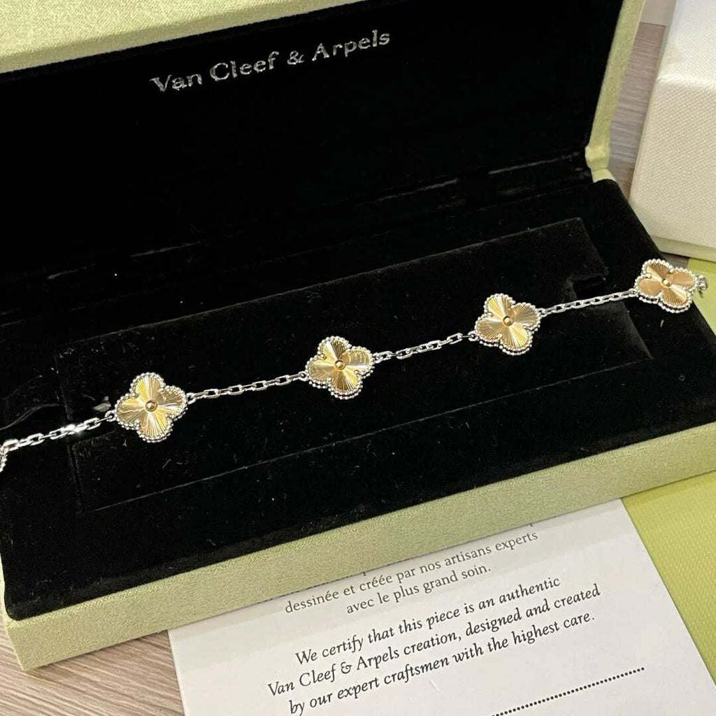 [Lumi Jewels] CLOVER 5 MOTIF LASER BRACELET COLLECTION