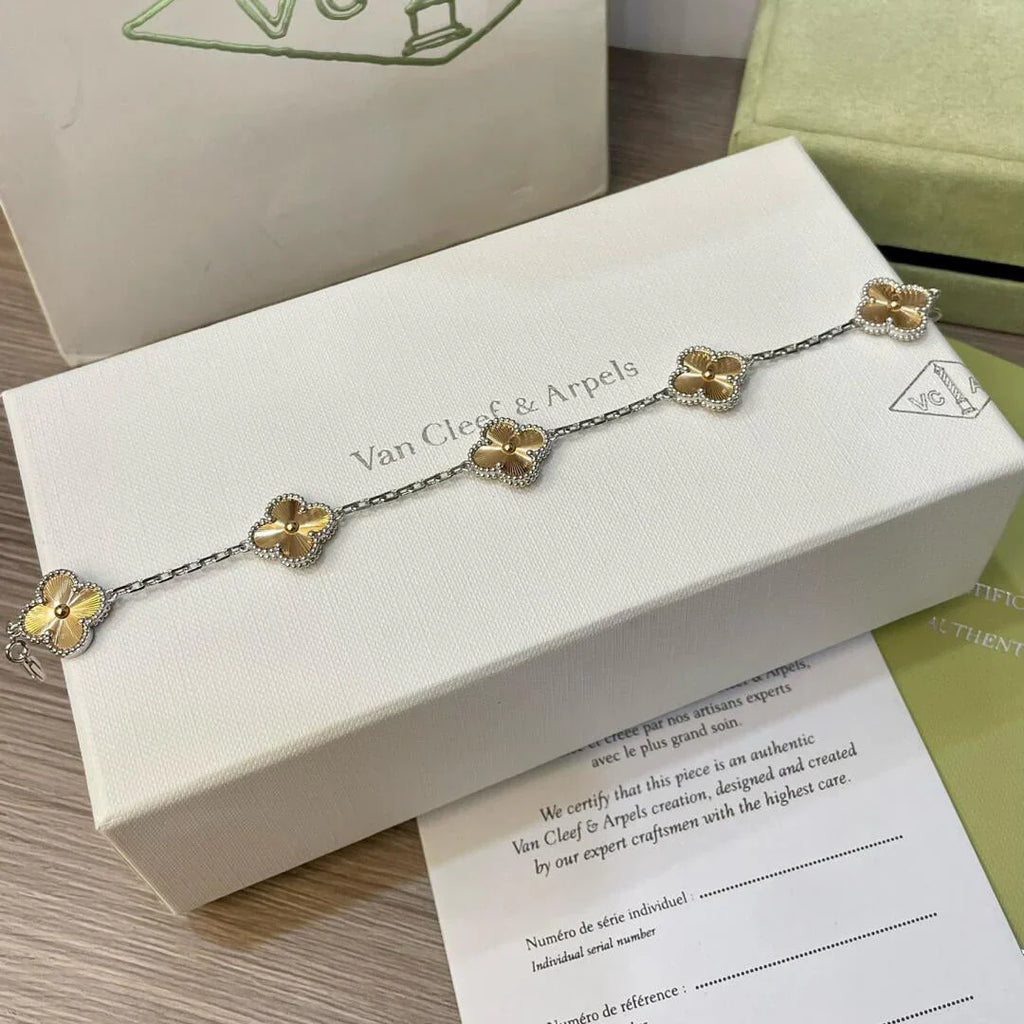 [Lumi Jewels] CLOVER 5 MOTIF LASER BRACELET COLLECTION