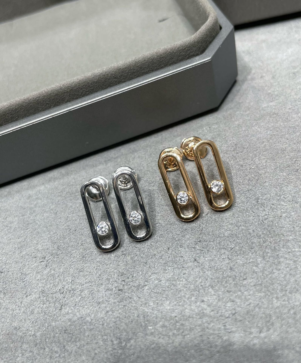 [Lumi]MOVE UNO SMALL 1 DIAMOND EARRINGS